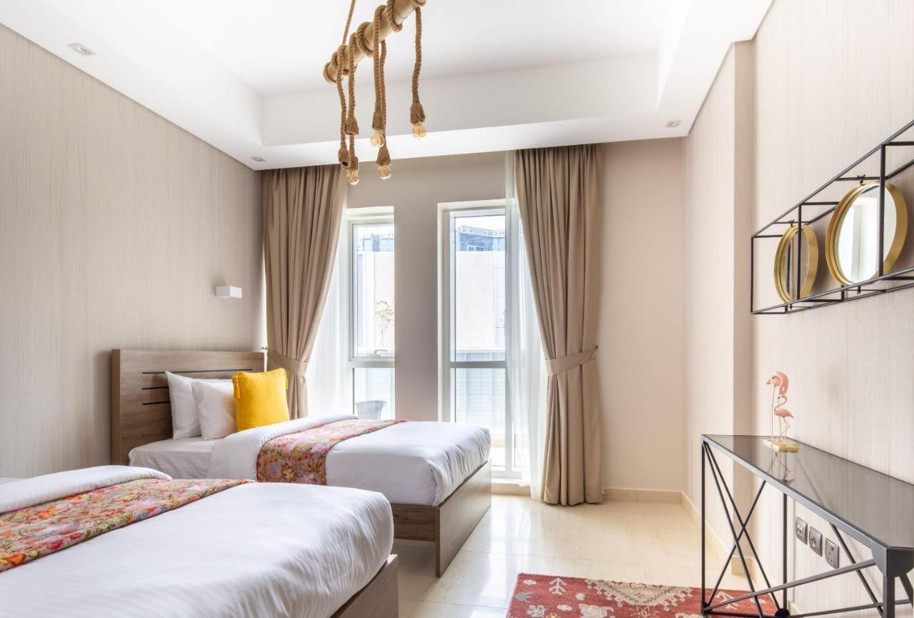 Frank Porter - Mon Reve Dubai Exterior photo