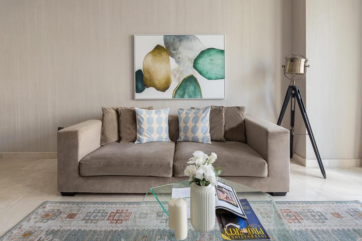 Frank Porter - Mon Reve Dubai Exterior photo